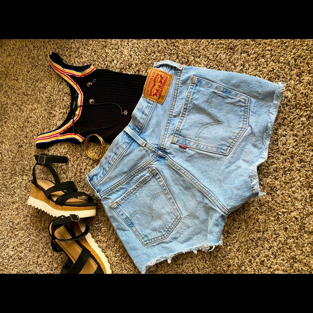 Women’s Levi Jean Shorts